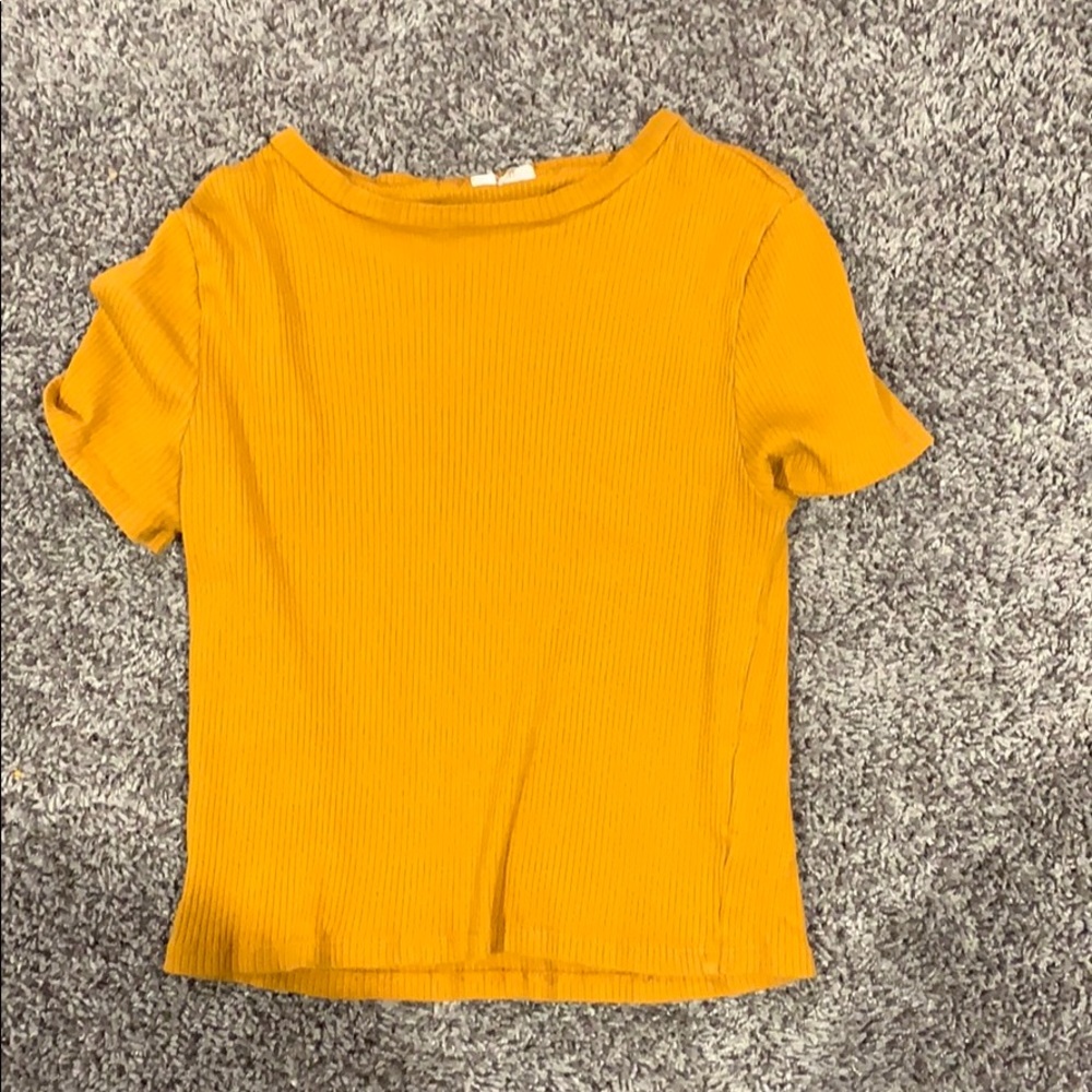 Orange ribbed t-shirt